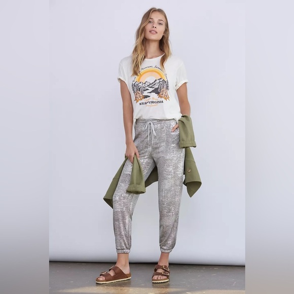 ANTHROPOLOGIE NWOT Sloane Shimmer Joggers in Silver - Picture 2 of 10